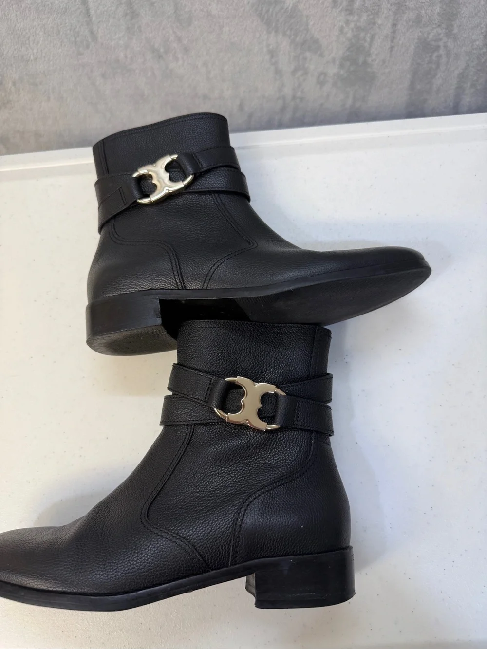 Tory Burch Gemini Link Ankle Boots Size 7 Black Leather Gold